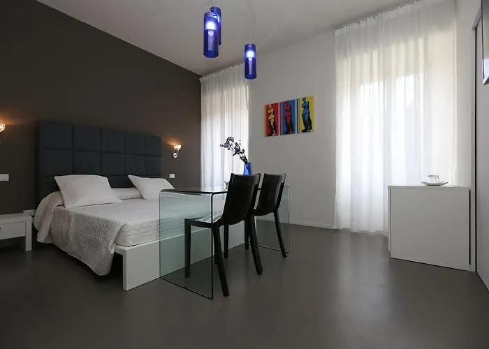Residenza Crescenzio Affittacamere 4*