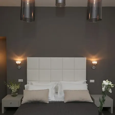 Residenza Crescenzio 4*
