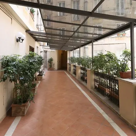 Residenza Crescenzio 4*
